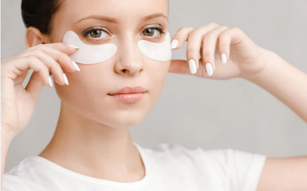 العناية بالعيون